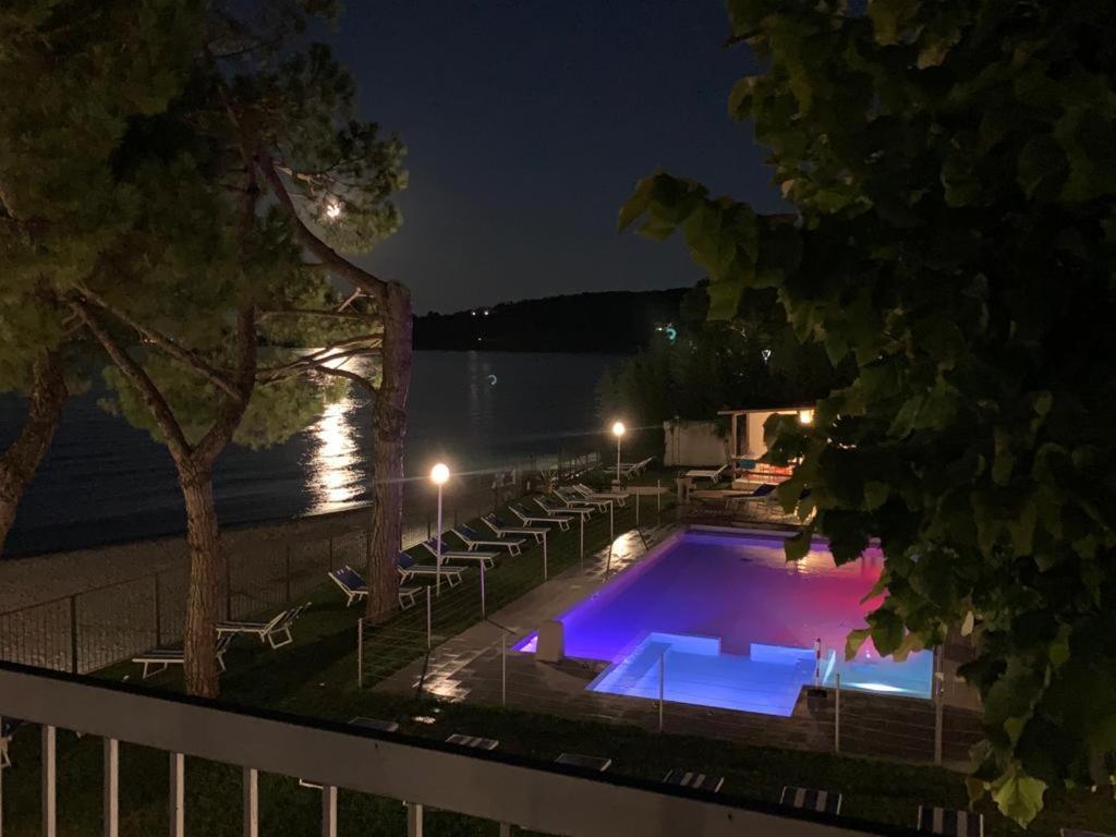 Villaggio Turistico Dei Tigli بادينغي سول غاردا المظهر الخارجي الصورة