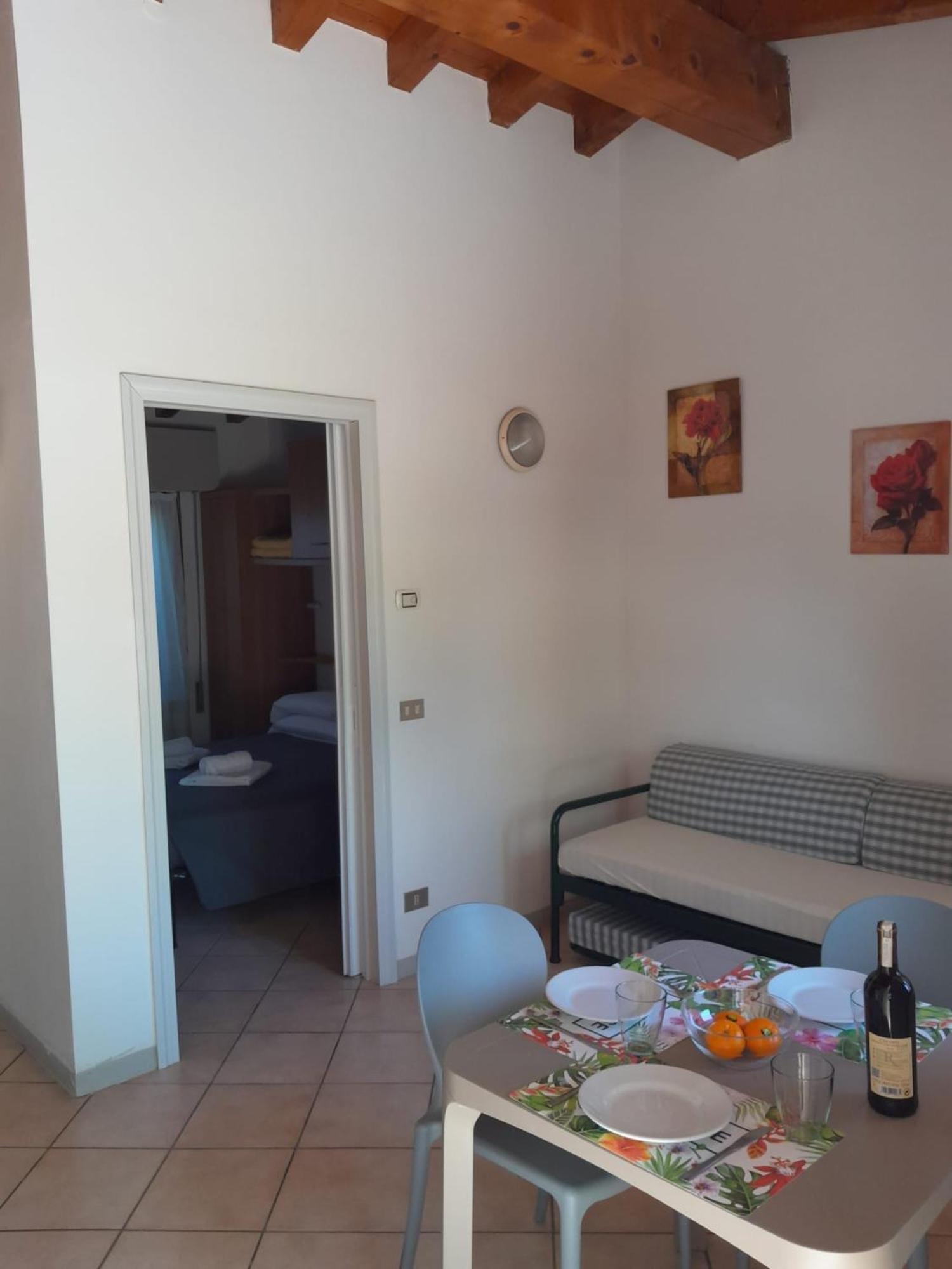 Villaggio Turistico Dei Tigli بادينغي سول غاردا الغرفة الصورة